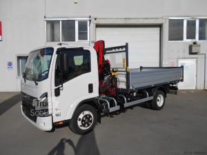 Isuzu M30 7.5t, kiper + kran