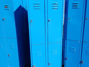 ORMAR GARDEROBNI METALNI