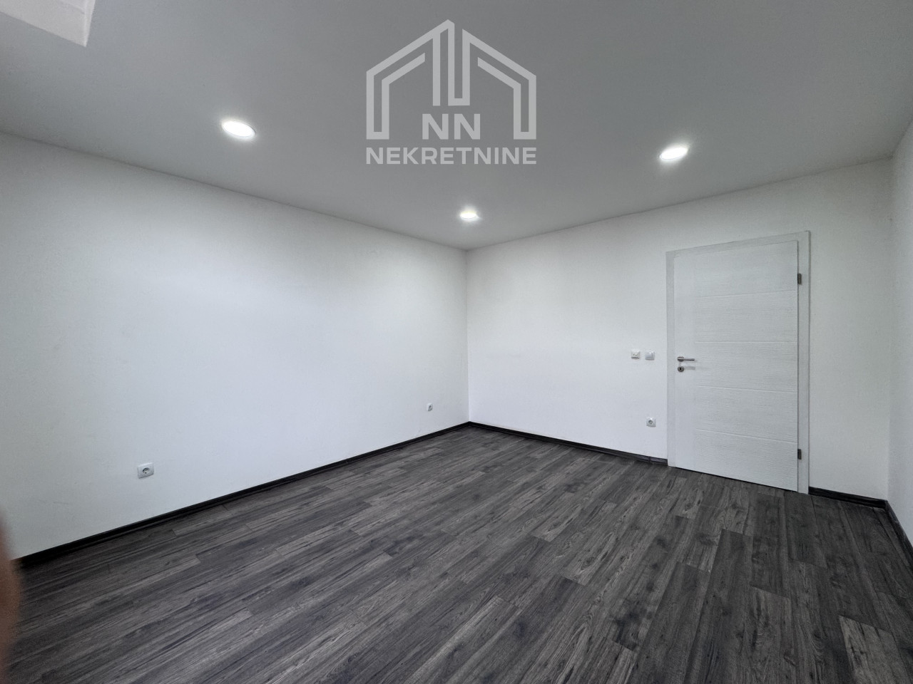NN Nekretnine : Petosoban stan 126m2 - Ilidža 21