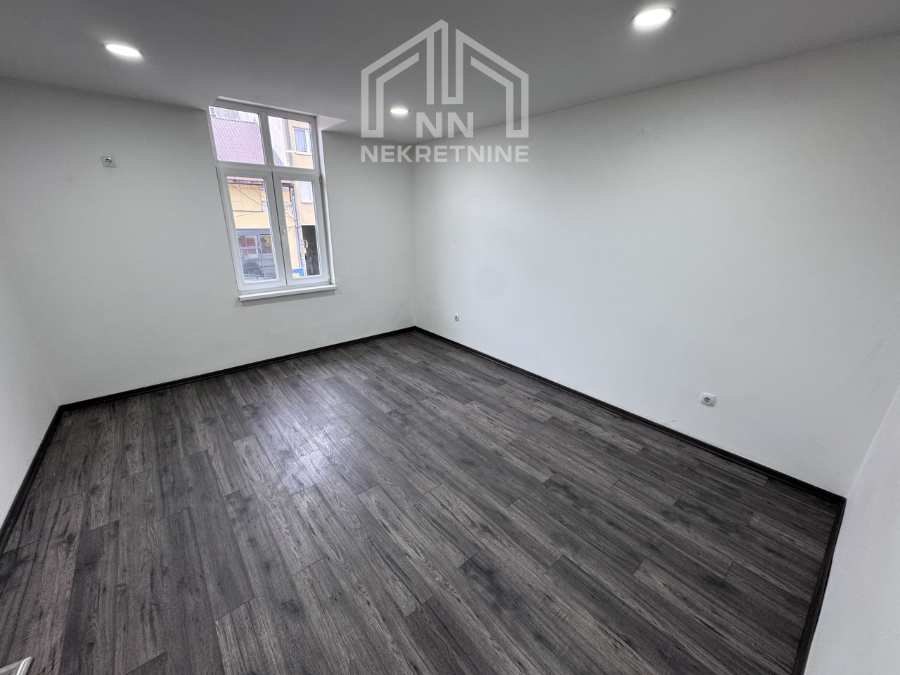 NN Nekretnine : Petosoban stan 126m2 - Ilidža 23