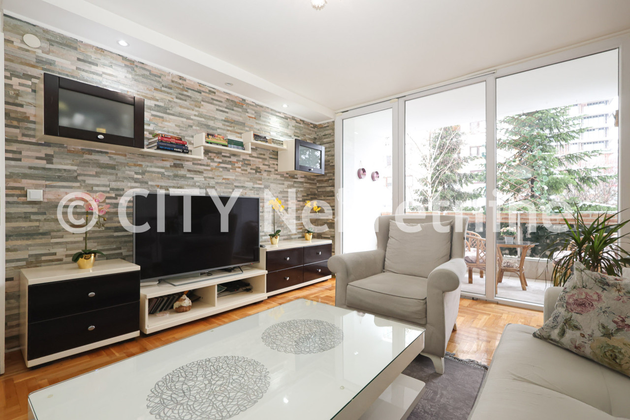Četverosoban stan - Novo Sarajevo - Dolac Malta - 80 m2