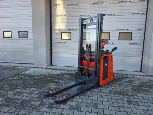 Elektro paletar - viljuskar LINDE D12AP Li-ion (Benprom doo)