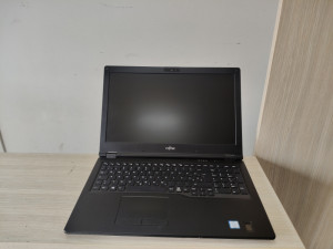LAPTOP FUJITSU I7 8550U 16gb ram ssd 256gb 15.6 windows 11