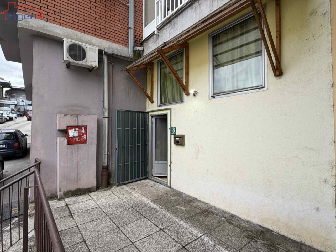 Garsonjera / Ciglane - sa režijama/ Stan Sarajevo Centar 7
