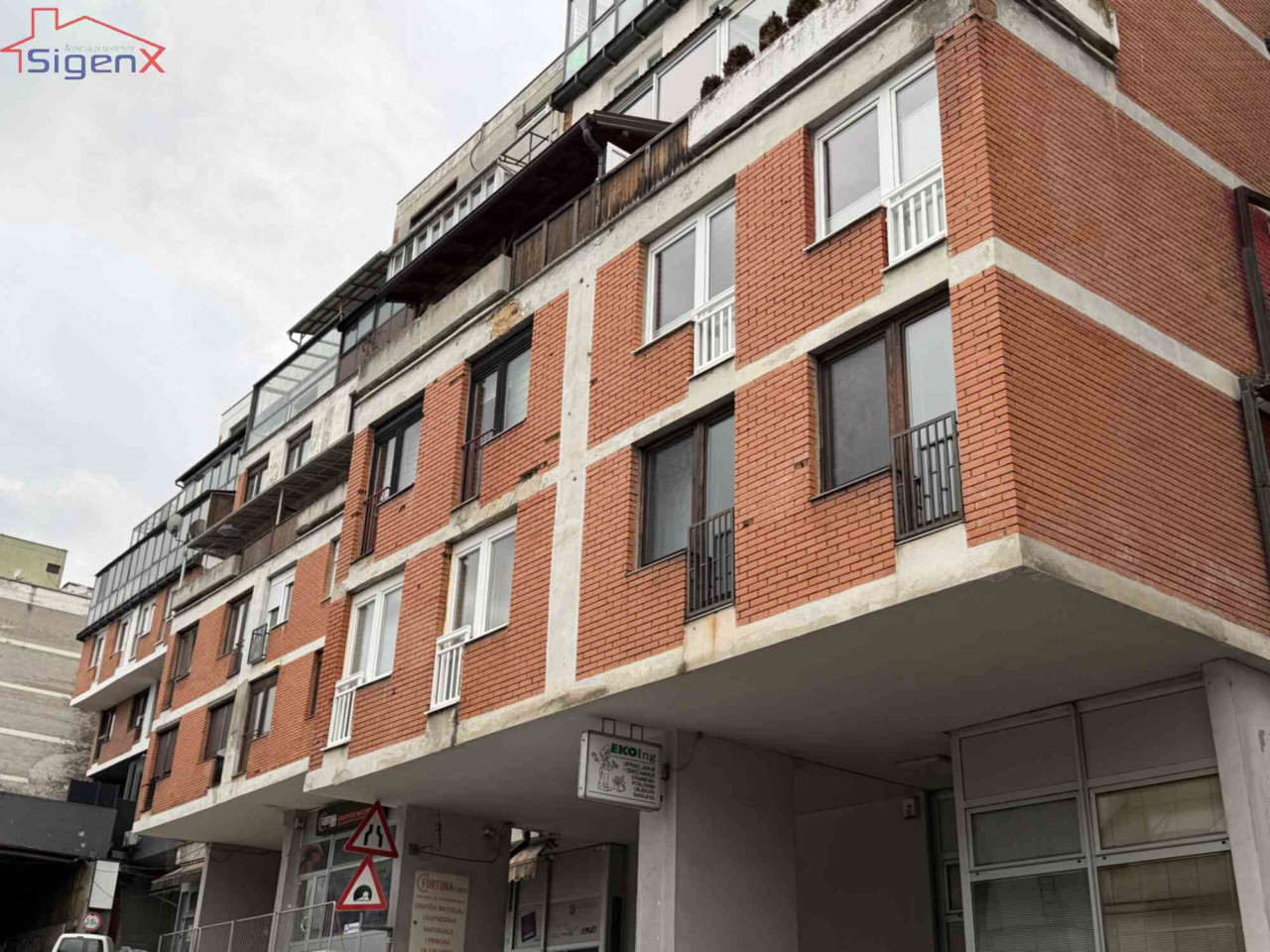 Garsonjera / Ciglane - sa režijama/ Stan Sarajevo Centar 8