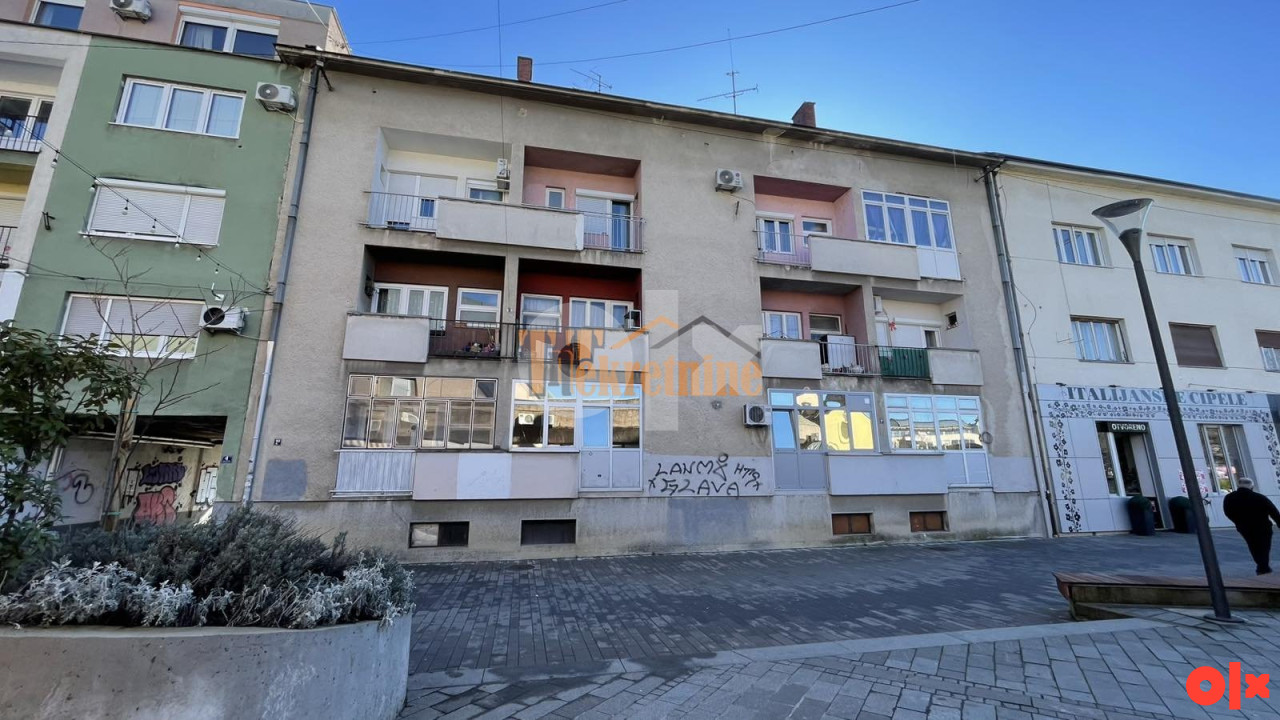 Jednosoban stan 41 m2 - Centar 13