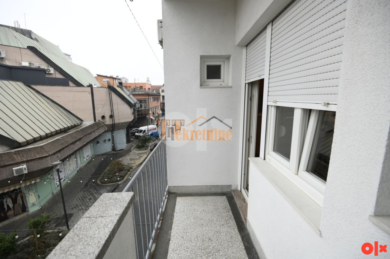 Jednosoban stan 41 m2 - Centar 12