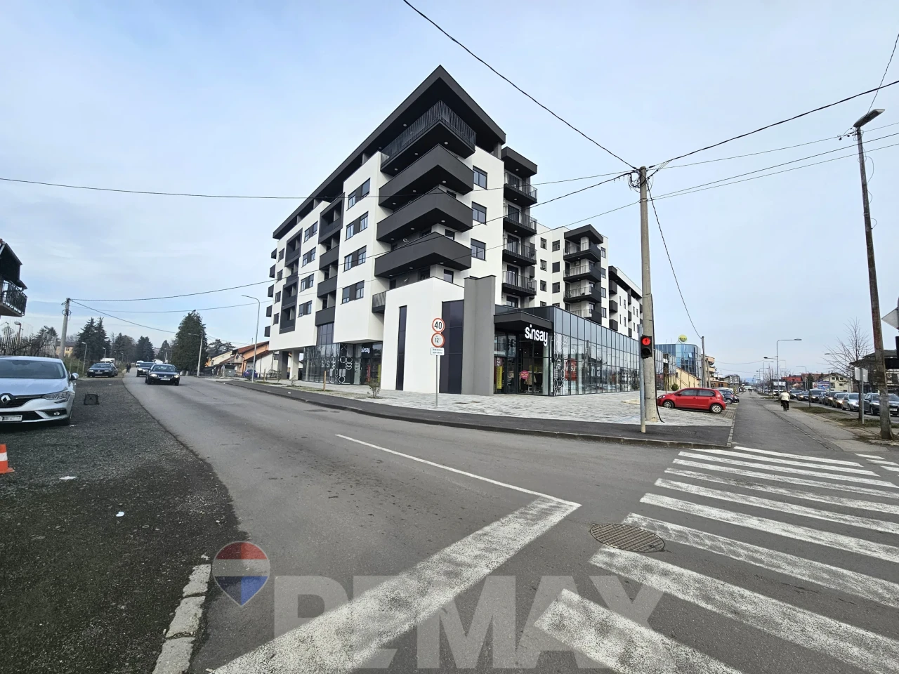 Garažno mjesto za najam | Lazarevo | 14,56 m2