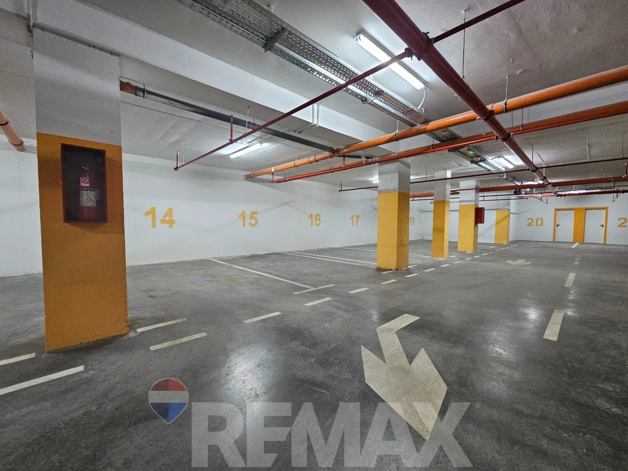 Garažno mjesto za najam | Lazarevo | 14,56 m2 3