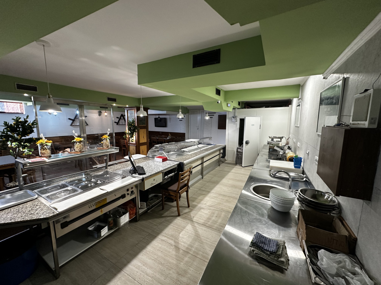 Poslovni prostor - restoran/mesara - 170 m2 3