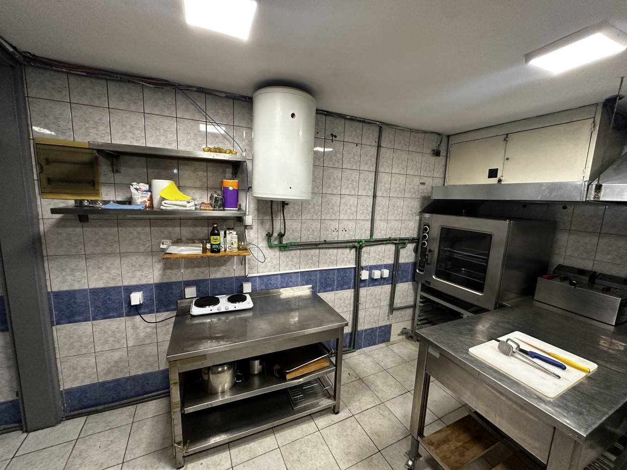 Poslovni prostor - restoran/mesara - 170 m2 18