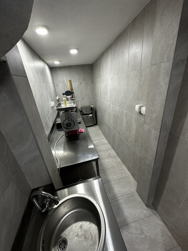 Poslovni prostor - restoran/mesara - 170 m2 22