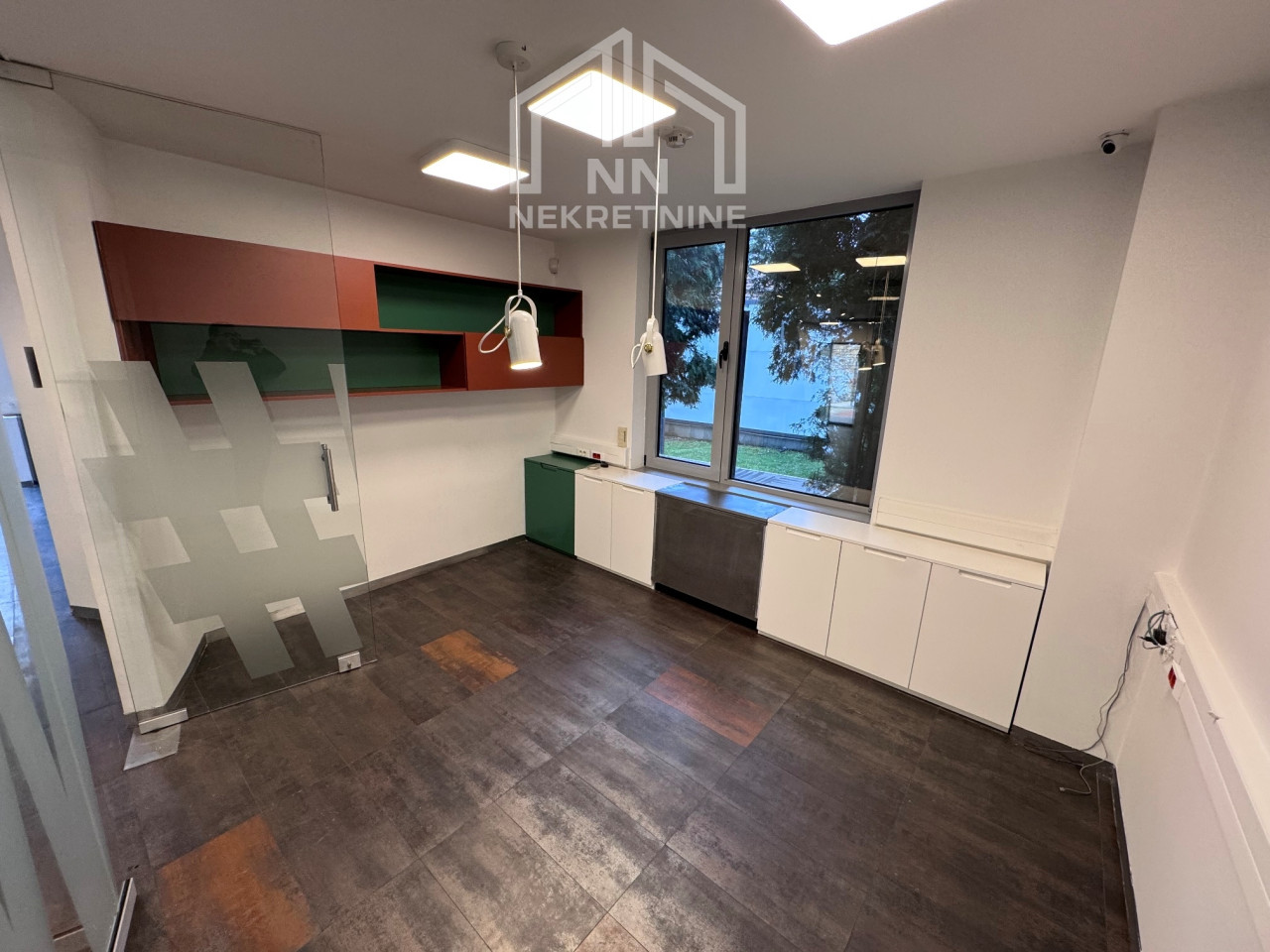NN Nekretnine : poslovni prostor Kovačići 438m2 17