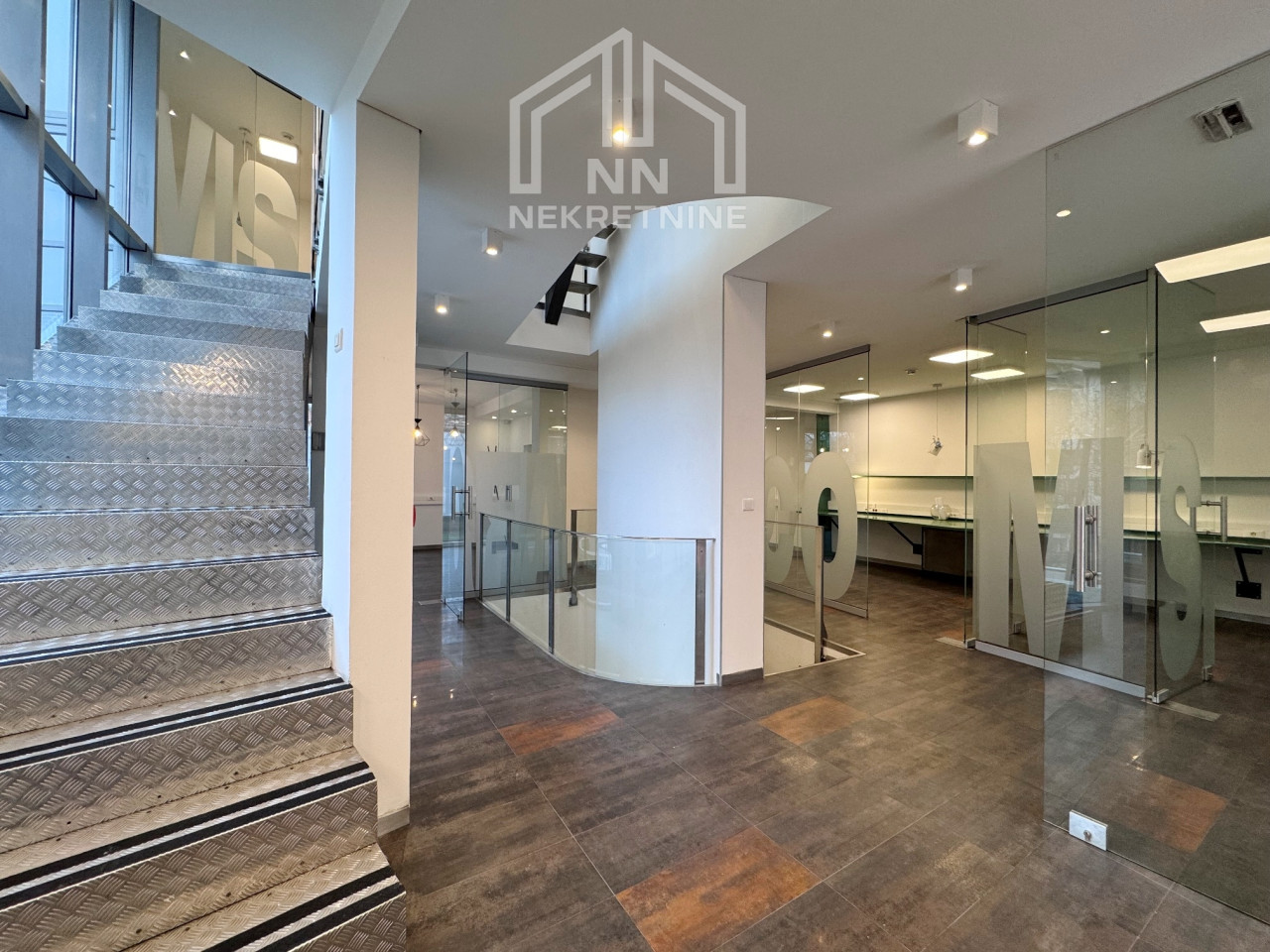 NN Nekretnine : poslovni prostor Kovačići 438m2 19