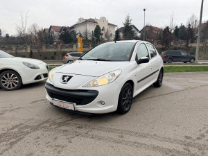 Peugeot 206+,klima