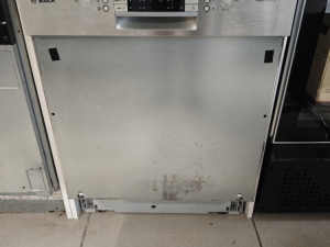 Bosch ugradbena perilica posuđa - TOP STANJE