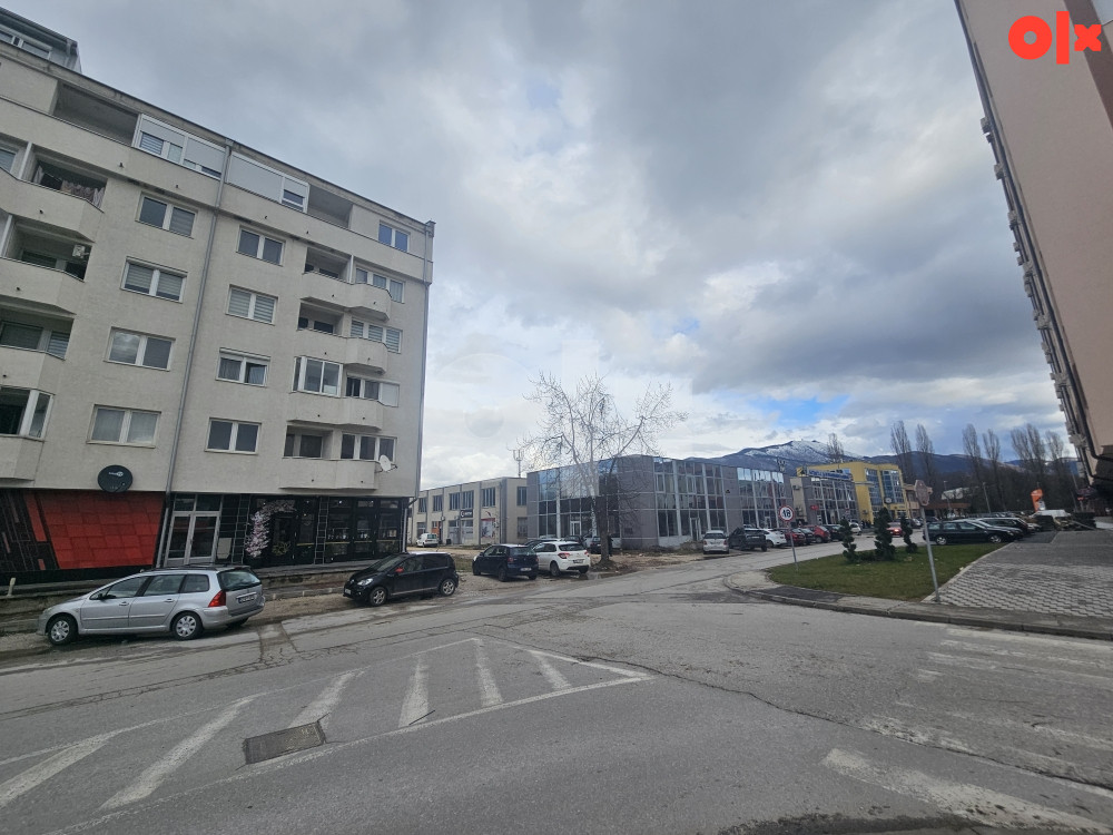 Stan - Garsonjera Istočno Sarajevo 32 m2 kod Trznice 2