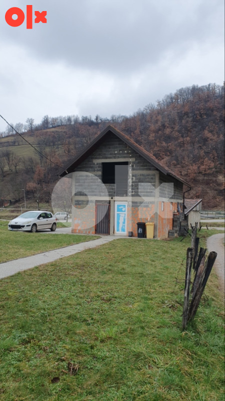 Kuća 200m2 sa parcelom od 1150m2 i dodatnim objektima photo 5