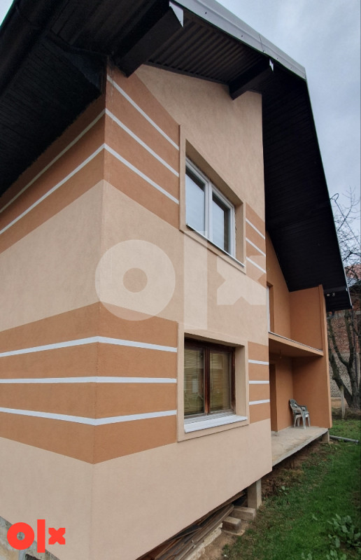 Kuća 200m2 sa parcelom od 1150m2 i dodatnim objektima photo 3