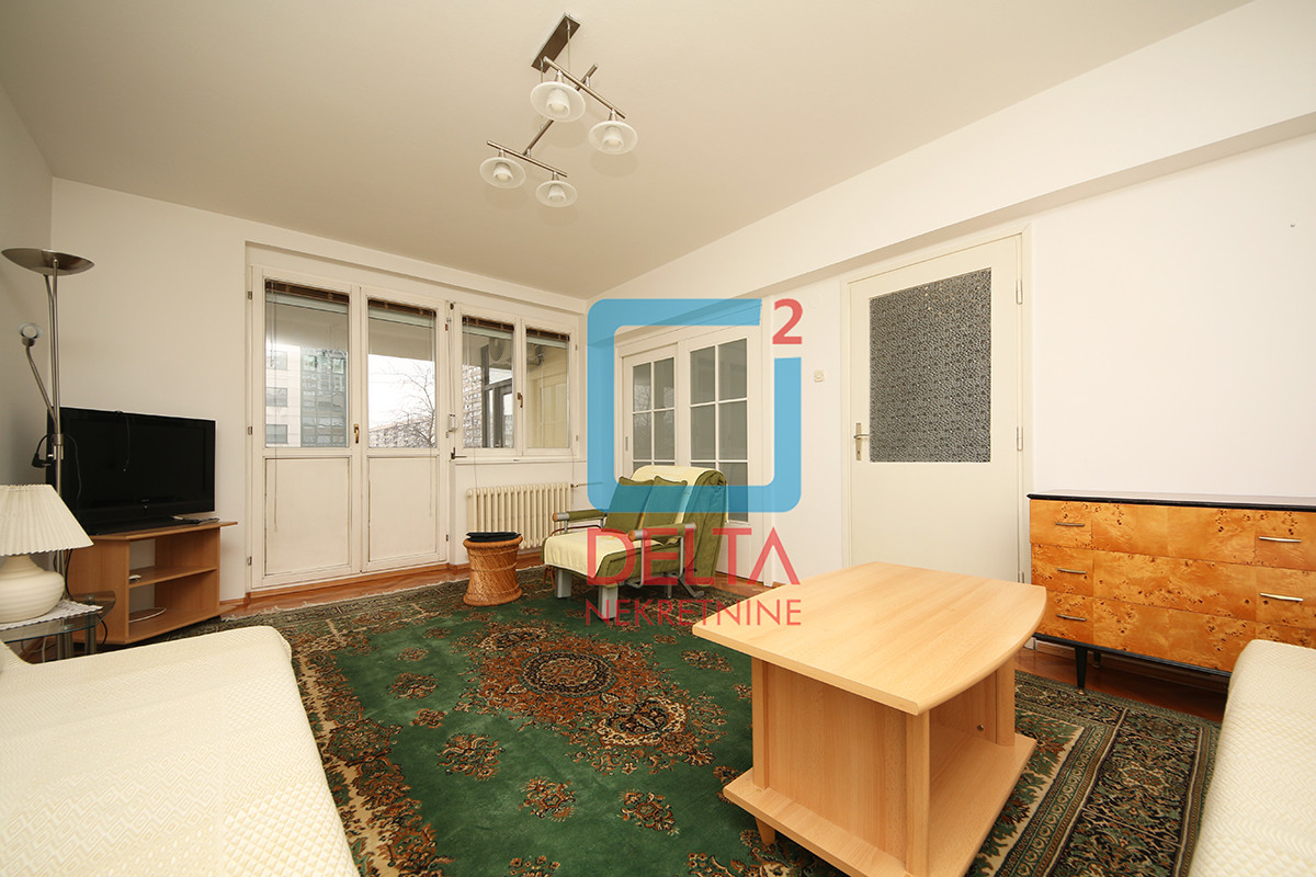 Namješten dvosoban stan / 62m2 /2. sprat/ Socijalno / Dolac Malta 2