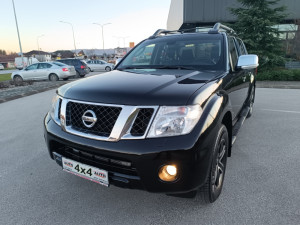 Nissan Navara Pick-Up 12/2015 God. 3.0 Dizel 170 Kw 4X4 Automatik