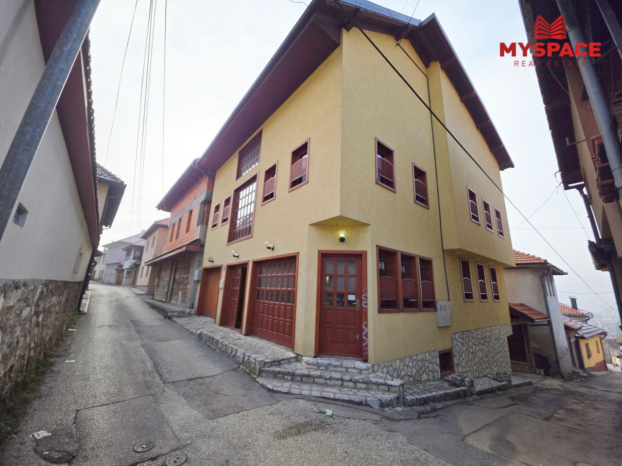 MY SPACE/ Kuca/ Vratnik/ Hadzisabanovica/ 396 m2