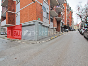 m2: Poslovni prostor / garaža / 15m2 / Gabelina, Centar
