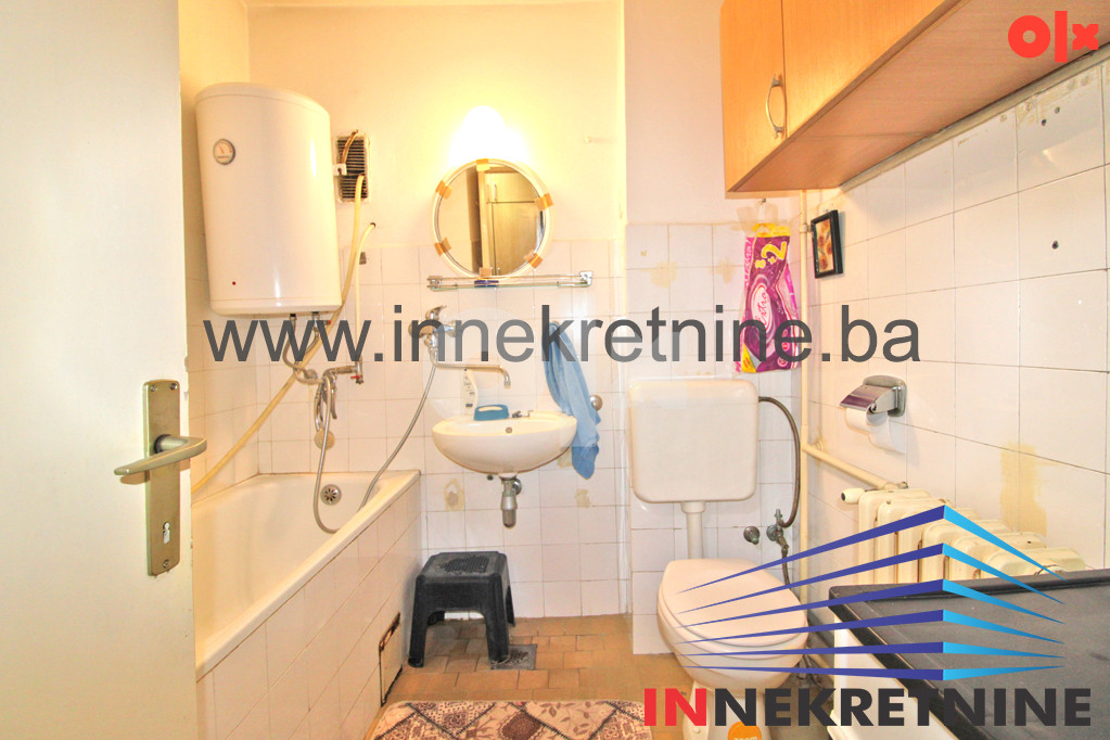 Jednosoban stan 30 m2 sa terasom 20 m2, Pecara, Skojevska 9