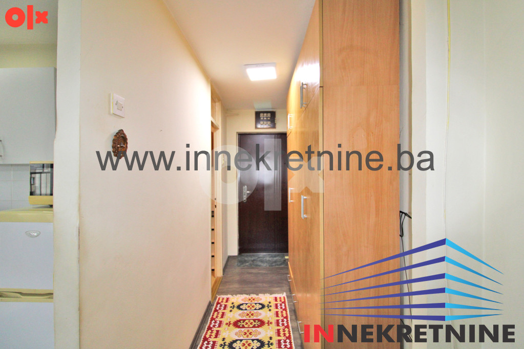 Jednosoban stan 30 m2 sa terasom 20 m2, Pecara, Skojevska 6