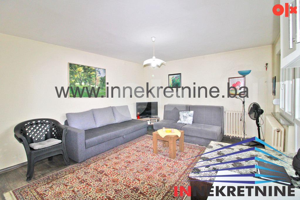 Jednosoban stan 30 m2 sa terasom 20 m2, Pecara, Skojevska 2