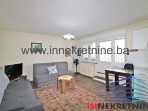 Jednosoban stan 30 m2 sa terasom 20 m2, Pecara, Skojevska