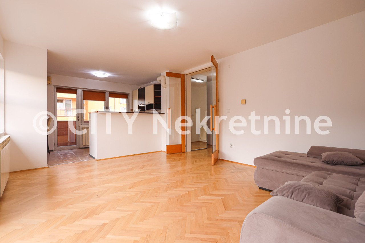 Dvosoban namješten stan - Centar - Šip - 62 m2 3