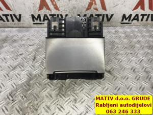 Pepeljara Audi A6 4G C7 2015 4G0864131