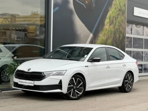 Škoda Octavia SPORTLINE 2.0 TDI DSG 2025 5500km