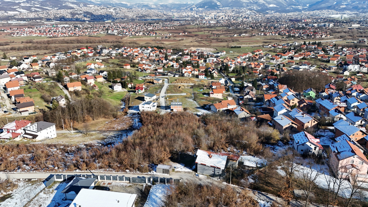 SIGENX prodaje: Zemljište/ Osjek/ Ilidža/9000m2 uz asfalt 13
