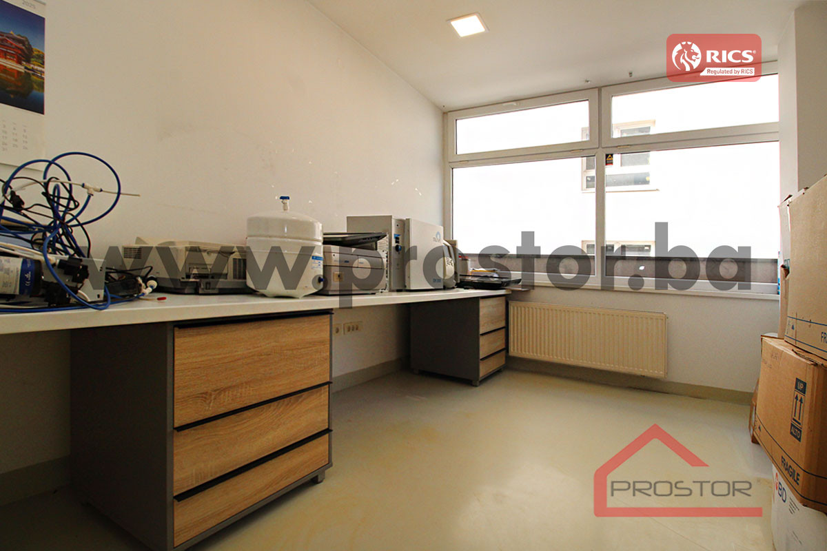 PROSTOR izdaje: Poslovni prostor, 200m2, ul. Čekaluša 8