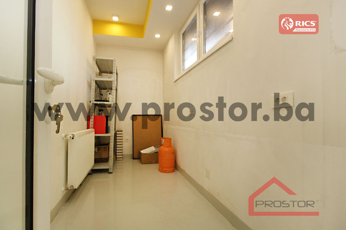 PROSTOR izdaje: Poslovni prostor, 200m2, ul. Čekaluša 14