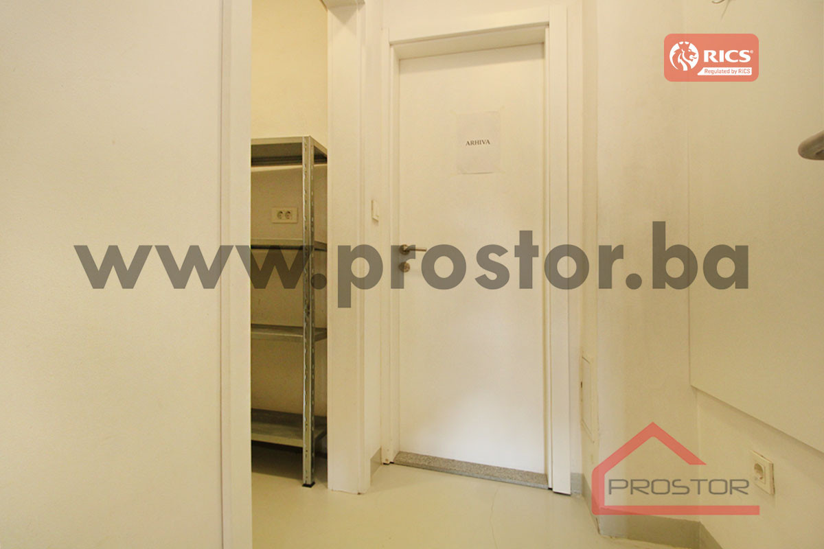 PROSTOR izdaje: Poslovni prostor, 200m2, ul. Čekaluša 15