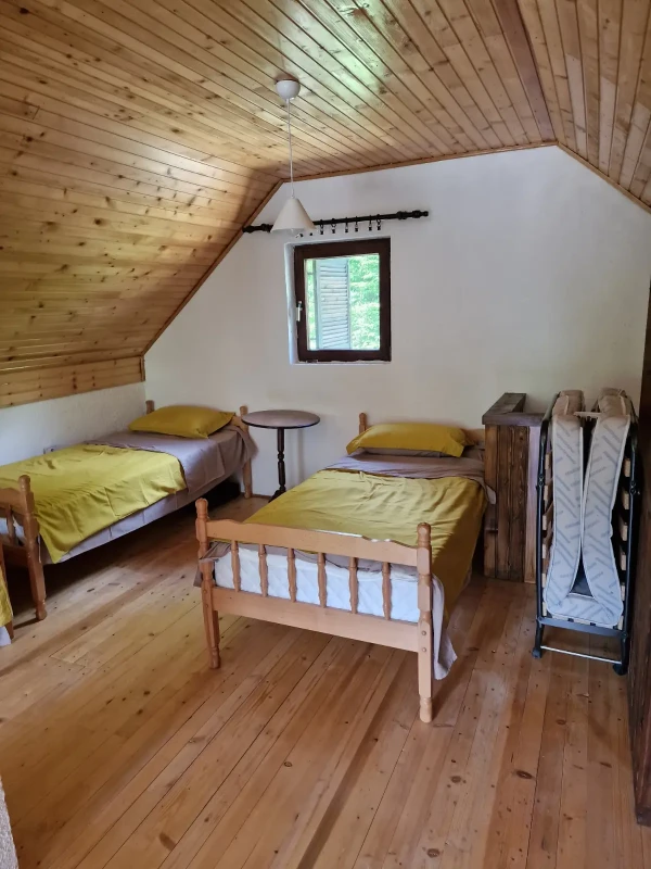 Sigenx prodaje kuću/Tjentište 13