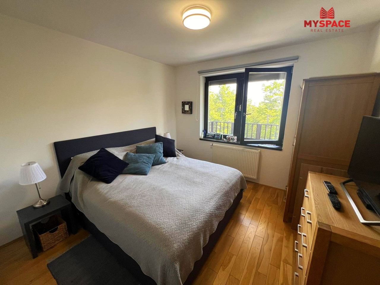 MY SPACE/ Apartman/ Bjelasnica/ NAMJESTEN/ 65 m2 10