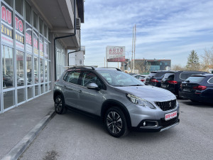 Peugeot 2008 1.2 VTi 60kW mod 2019 Allure *129.000km*