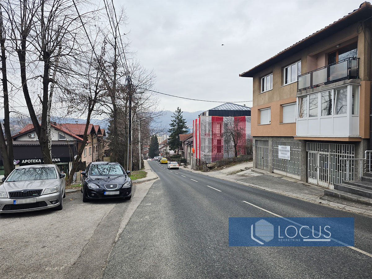 LOCUS: Poslovni prostor uz glavnu saobraćajnicu, Vraca