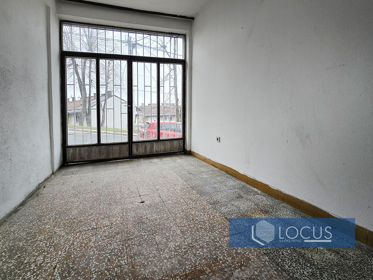 LOCUS: Poslovni prostor uz glavnu saobraćajnicu, Vraca 7