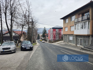 LOCUS: Poslovni prostor uz glavnu saobraćajnicu, Vraca