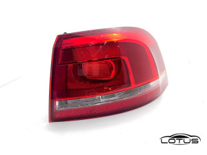 Desna štoplampa VW PASSAT 7 2010-2015 KARAVAN