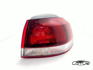 Desna štoplampa VW GOLF 6 2008-2013 TAMNA