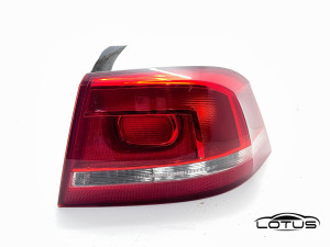 Desna štoplampa VW PASSAT 7 2010-2015 LIMUZINA