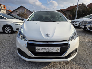 Peugeot 208 2018g. 156.000km 1.2b 60kW Klima 2 kljuca TEK UVEZEN