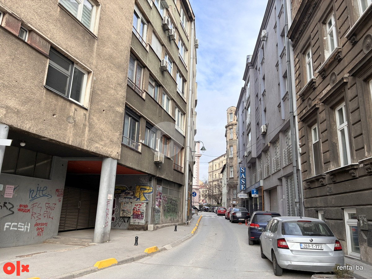 Veliki trosoban stan najam Marijin Dvor Sarajevo 2