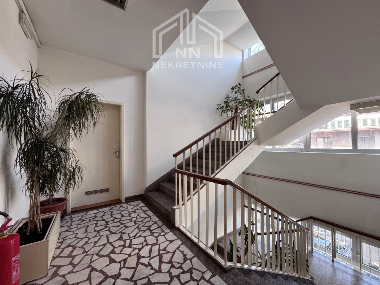 NN Nekretnine : Poslovna zgrada 1020m2 - Skenderija - Centar 15